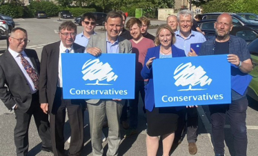 Greg Hands campaigning in Tadcaster